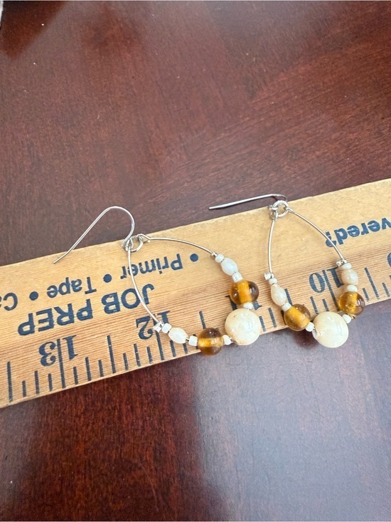 Jewelry - Vintage Hook Earrings